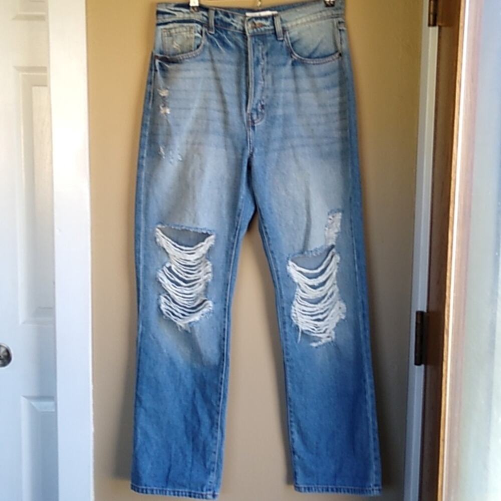 Cello Size 11/30 high rise wide leg distressed 90's Y3K light Jeans 100% Cotton